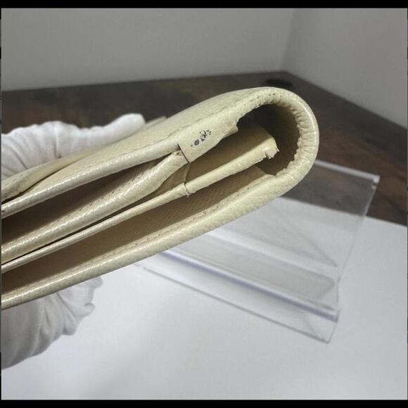 CHANEL Pale Yellow Leather CC Vintage Long Wallet 9728895 (CCXX150) - Picture 8 of 16